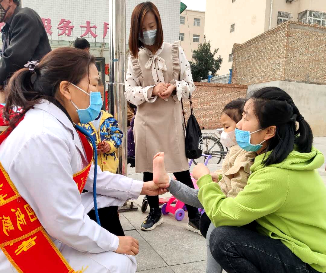 3.12儿科社区宣传.jpg 3.12儿科社区宣传.jpg