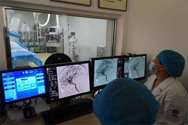 85f7a8810f4e457196a49249d40f946.jpg 85f7a8810f4e457196a49249d40f946.jpg