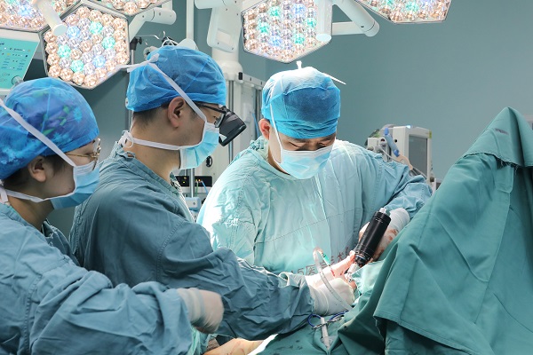 图片三.jpg 图片三.jpg